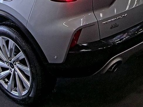 Used 2022 Ford Escape Titanium w/ Titanium Elite Package AWD/4WD image 21