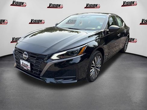 Certified 2026 Nissan Altima 2.5 SV AWD/4WD image 1