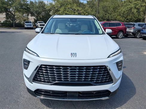 New 2026 Buick Enclave Avenir w/ Super Cruise Package image 9