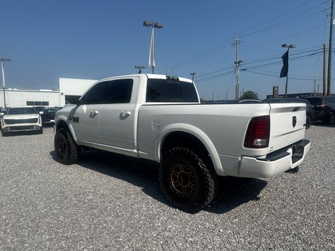 Used 2018 RAM 2500 Laramie w/ Sport Appearance Group AWD/4WD image 7