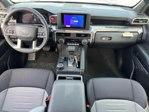 New 2025 Toyota Tacoma TRD Off-Road image 4