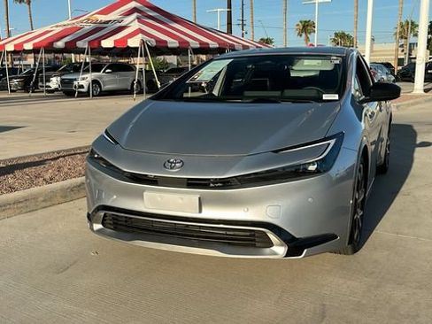 Used 2026 Toyota Prius Plug-In Hybrid FWD image 2