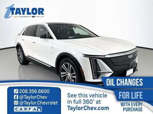 Used 2024 Cadillac Lyriq Luxury AWD/4WD image 1