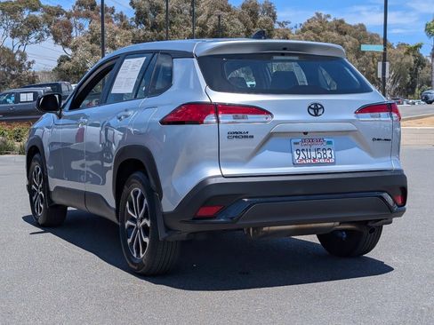 Used 2025 Toyota Corolla Cross AWD Hybrid image 12