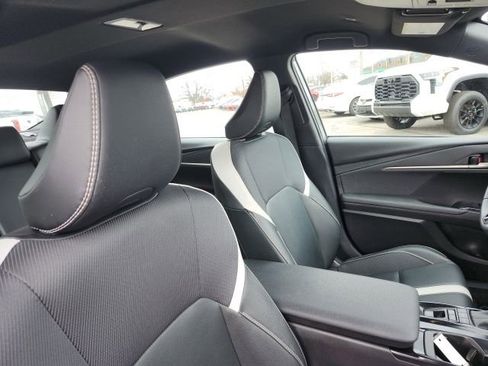 Certified 2025 Toyota Camry SE image 8