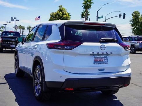 New 2026 Nissan Rogue SV image 5