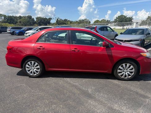 Used 2013 Toyota Corolla LE FWD image 8