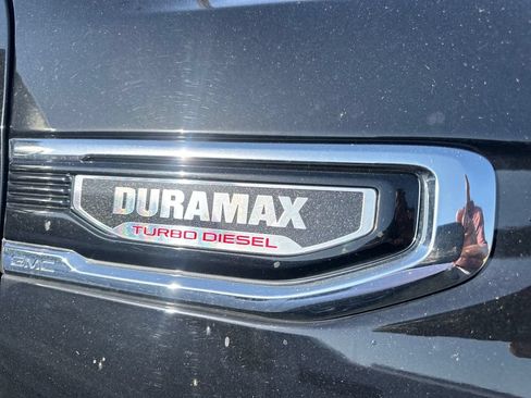 Used 2023 GMC Sierra 1500 Denali AWD/4WD image 3