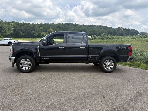 New 2026 Ford F250 Lariat w/ Lariat Ultimate Package AWD/4WD image 2