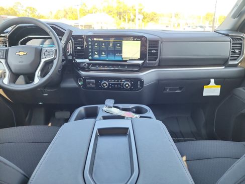 New 2026 Chevrolet Silverado 3500 LT w/ All Star Edition image 12