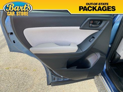 Used 2017 Subaru Forester 2.5i Premium w/ All-Weather Package AWD/4WD image 18