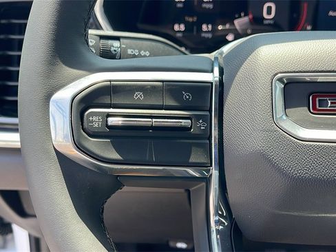 New 2025 GMC Canyon Elevation w/ Convenience Package image 24