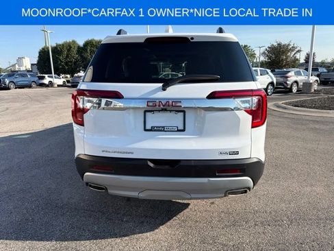 Used 2023 GMC Acadia SLT w/ Technology Package FWD image 9