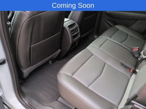 Used 2023 Cadillac XT5 Premium Luxury w/ Technology Package AWD/4WD image 18