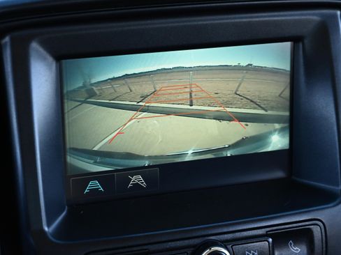 Used 2017 GMC Canyon 2WD Crew Cab w/ Convenience Package image 15