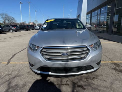 Used 2016 Ford Taurus SEL w/ Equipment Group 201A FWD image 29