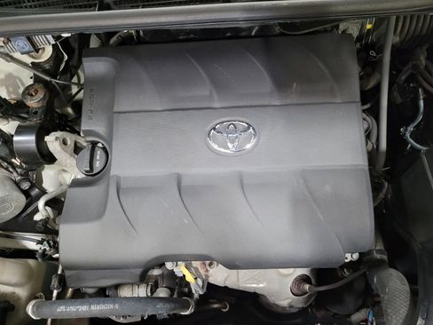 Used 2015 Toyota Sienna Limited Premium AWD/4WD image 30