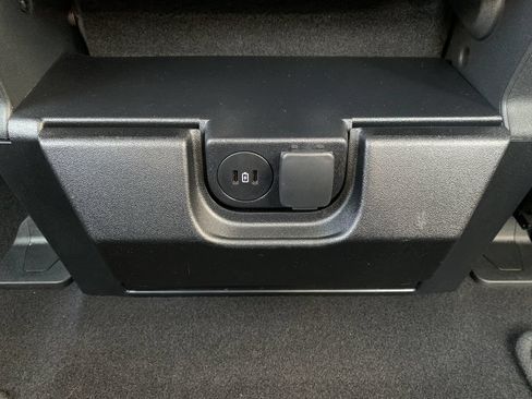 Used 2025 Ford F150 XLT w/ Equipment Group 301A Standard RWD image 17