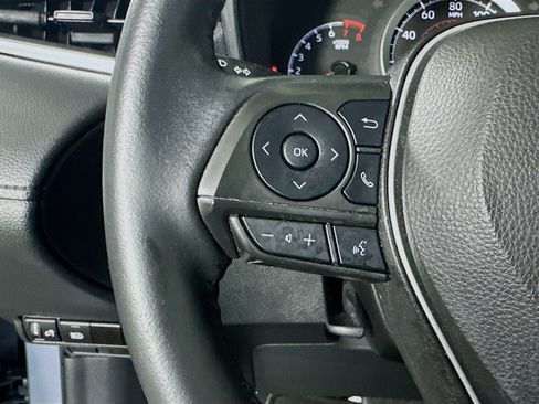 Used 2022 Toyota Corolla Cross LE FWD image 16