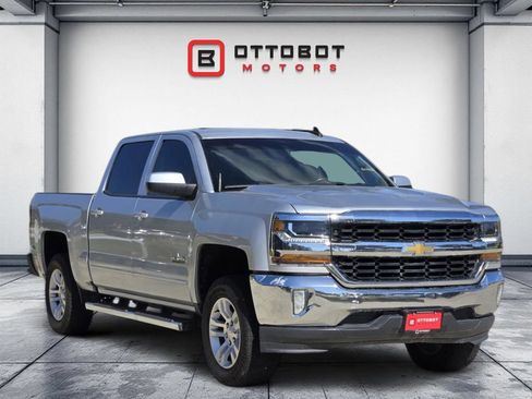 Used 2017 Chevrolet Silverado 1500 LT w/ Texas Edition RWD image 2