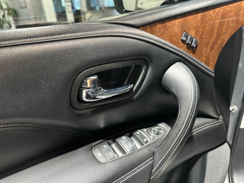 Used 2019 INFINITI QX80 Luxe w/ Proassist Package RWD image 43