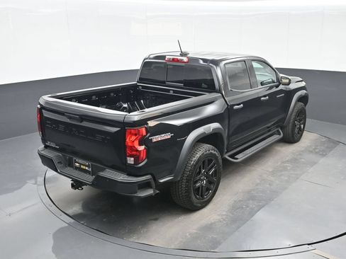 Used 2024 Chevrolet Colorado Trail Boss w/ Technology Package AWD/4WD image 21