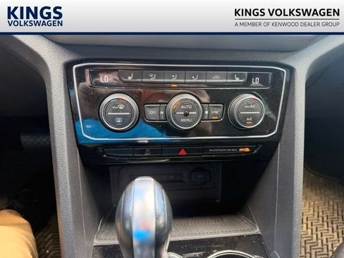 Used 2023 Volkswagen Atlas Cross Sport SE AWD/4WD image 26