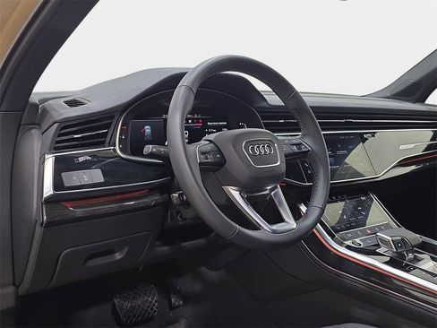 Used 2025 Audi Q7 2.0T Premium Plus w/ Premium Plus Package image 18