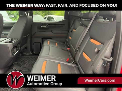 Used 2023 GMC Sierra 1500 AT4 w/ Technology Package AWD/4WD image 11