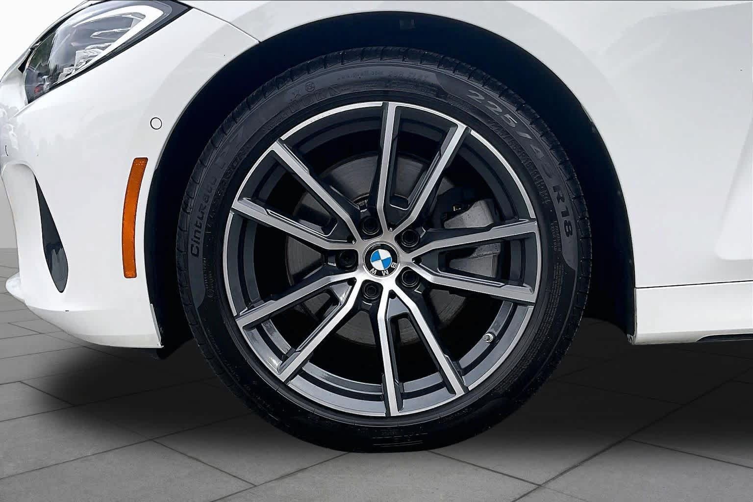 Used 2024 BMW 430i xDrive Coupe w/ Premium Package AWD/4WD image 10