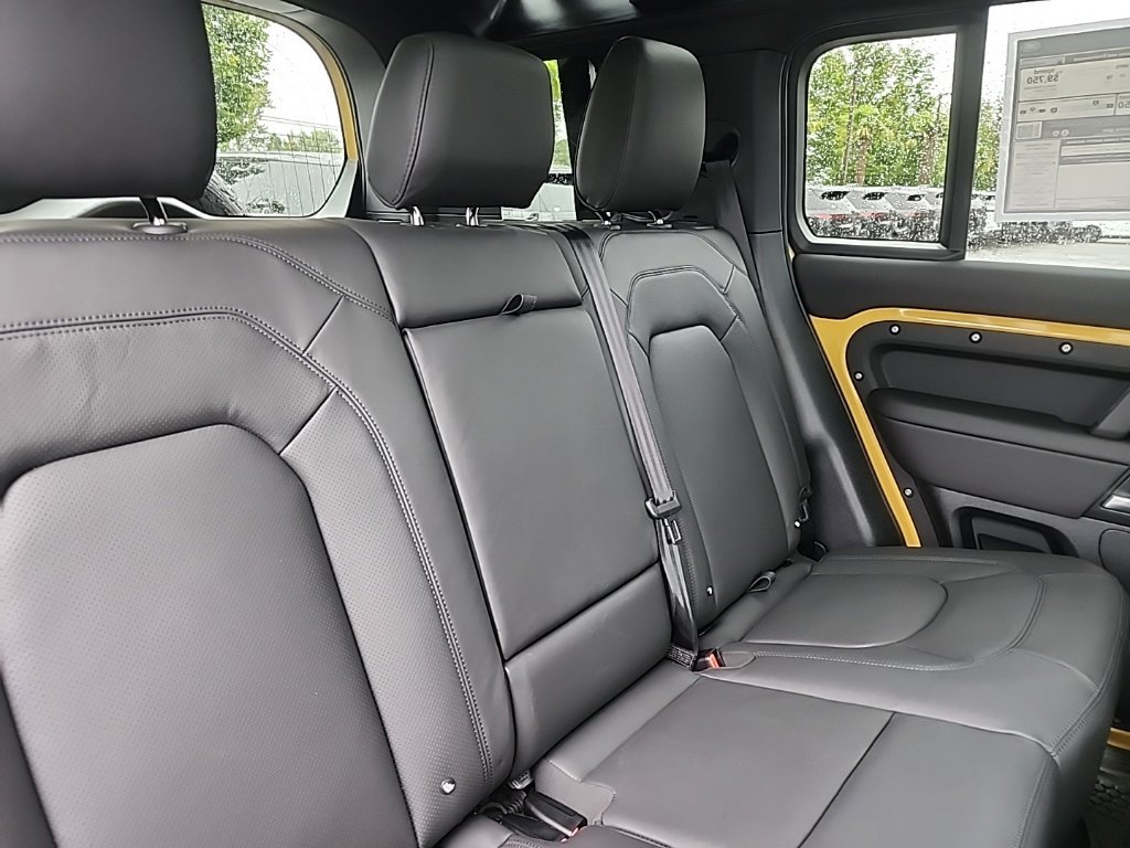 New 2026 Land Rover Defender 110 Trophy Edition AWD/4WD image 18