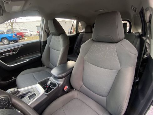 Used 2023 Toyota RAV4 XLE image 23