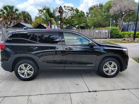 Used 2018 GMC Terrain SLE image 8