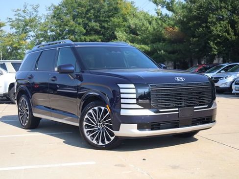 Used 2026 Hyundai Palisade Calligraphy AWD/4WD image 2