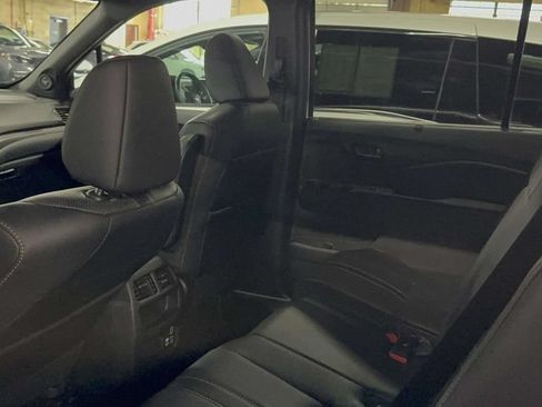 Certified 2022 Honda Passport TrailSport image 33