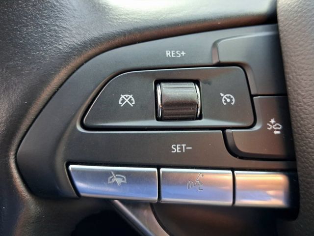 Used 2024 Cadillac XT6 Luxury FWD image 17