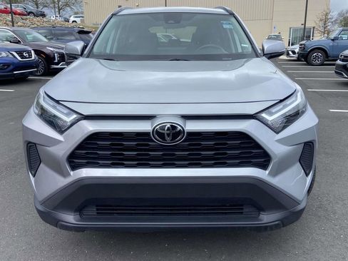 Used 2024 Toyota RAV4 XLE FWD image 8
