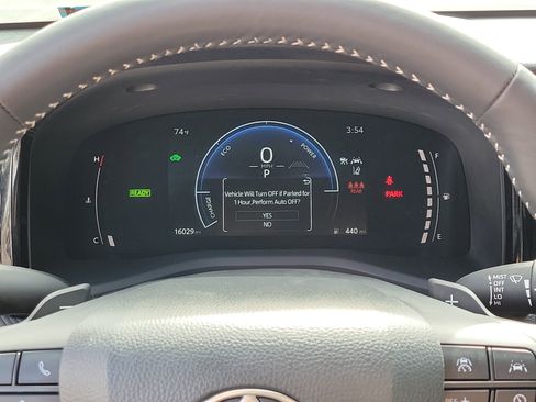 Certified 2025 Toyota Camry SE FWD image 25