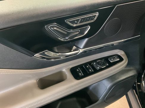 Used 2025 Lincoln Corsair AWD w/ Equipment Group 101A image 10