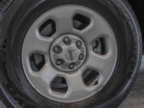 Used 2022 Nissan Titan S w/ S Utility Package image 32