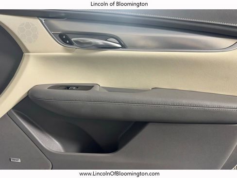 Used 2017 Cadillac XT5 Luxury w/ Driver Awareness Package AWD/4WD image 20