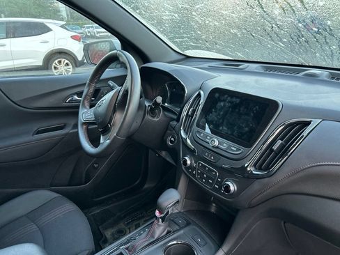 Used 2022 Chevrolet Equinox RS w/ Infotainment Package AWD/4WD image 8