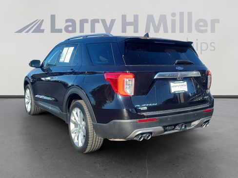 Certified 2023 Ford Explorer Platinum w/ Technology Package image 3