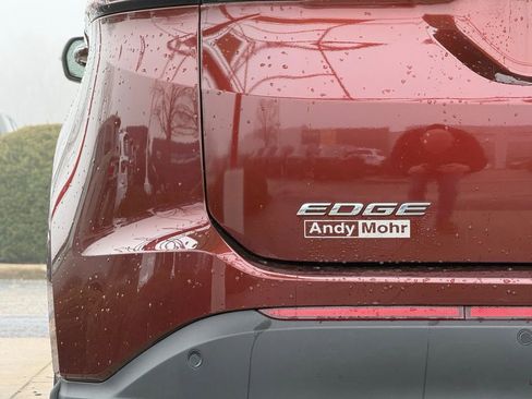 Used 2016 Ford Edge Titanium w/ Technology Package image 15