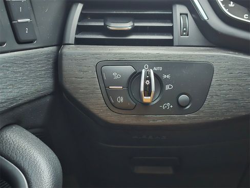 Used 2017 Audi A4 2.0T Premium Plus w/ Premium Plus Package image 17