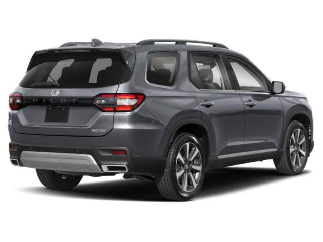 Used 2025 Honda Pilot Touring image 5
