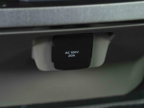 Used 2026 Ford F450 Platinum w/ Platinum Plus Package image 46