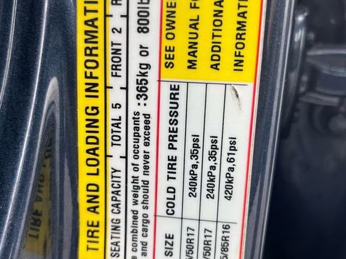 Used 2010 Volvo V50 2.4i image 32