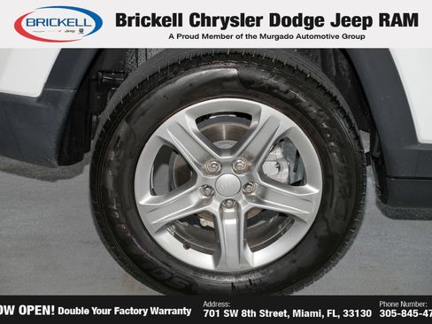 Used 2024 Jeep Compass Latitude AWD/4WD image 44