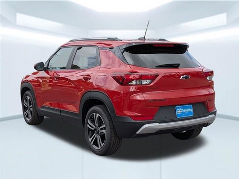New 2026 Chevrolet TrailBlazer LT w/ Convenience Package image 2